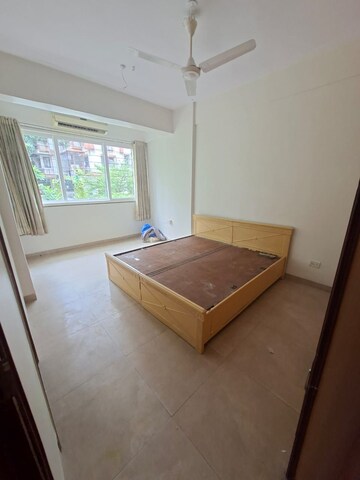 Room in 2 BHK Apartment at Bandstand Apartment, Bandra West – for Rent
