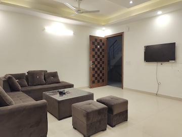 Living Room in 3 BHK Apartment at Saket – for Rent