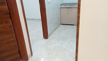 Room in 2 BHK Builder Floor at Mahavir Enclave 1 – for Rent