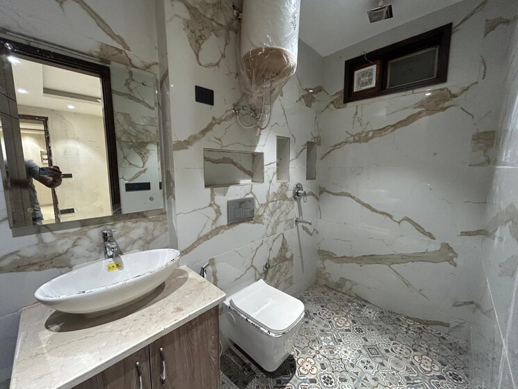 Bathroom, saket 3 Bedroom 1480 Sq.Ft. Apartment In Saket Delhi 8940100