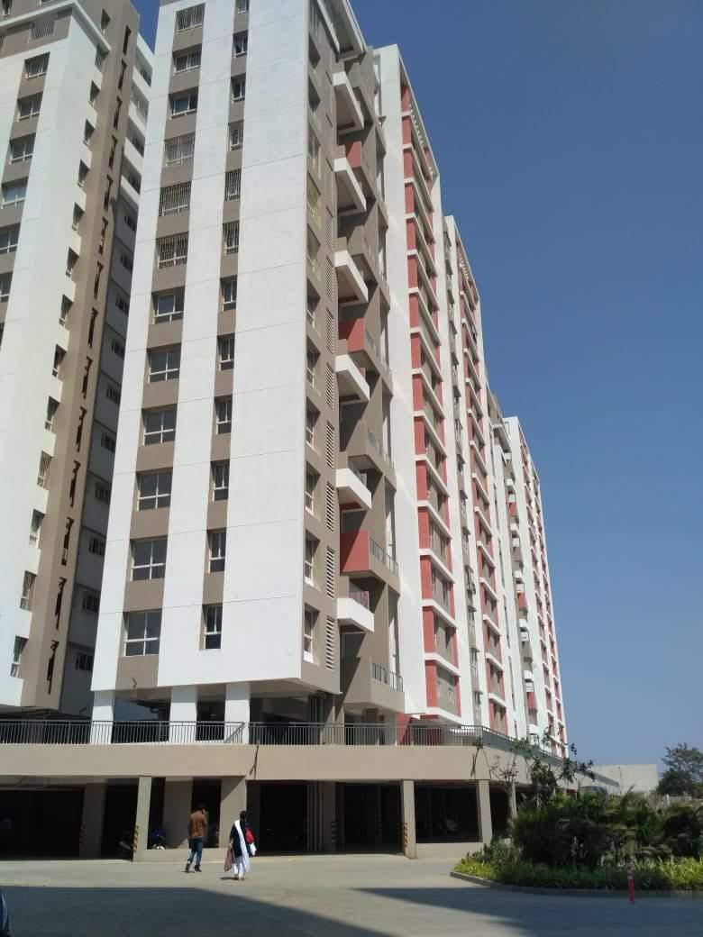 2 BHK + Servant Room Apartment For Rent in Kolte Patil Stargaze