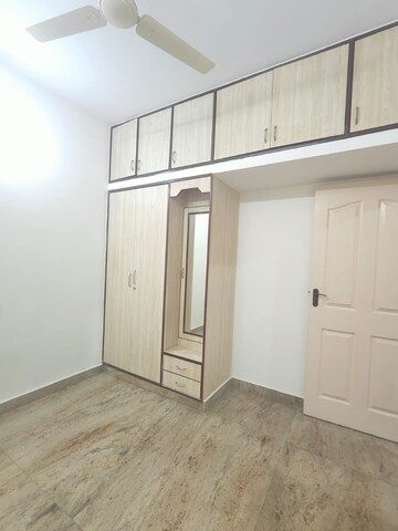 Room in 2 BHK Builder Floor at Hsr Layout – for Rent