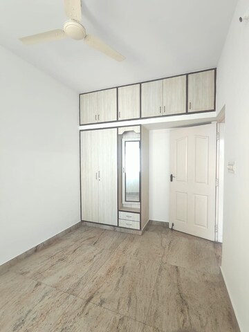 Room in 2 BHK Builder Floor at Hsr Layout – for Rent