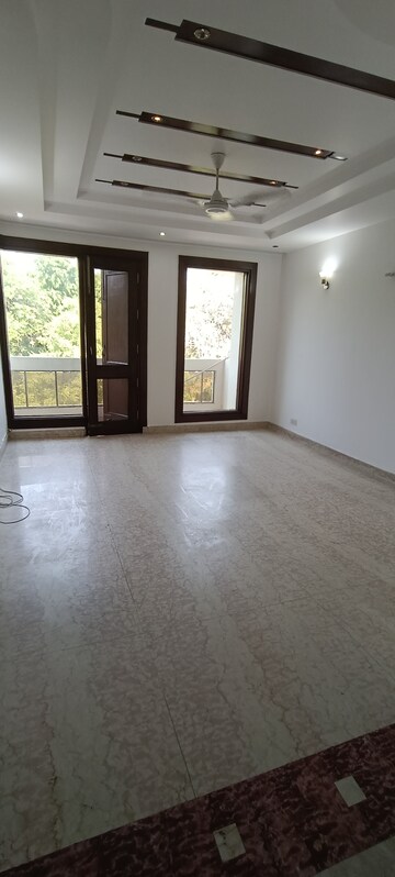 Room in 3.5 BHK Builder Floor at Kalkaji – for Rent