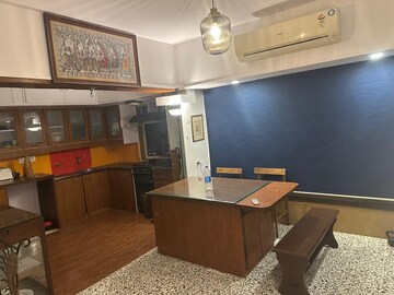Living Room in 2 BHK Apartment at Pali Hill – for Rent