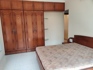 Bedroom in 4 BHK Apartment at Cenced Apartment Pali Hill, Pali Hill – for Rent