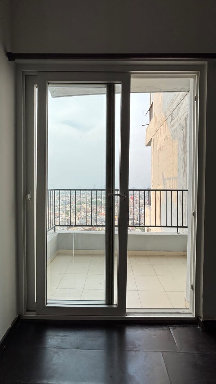 Room, homes-121 3 Bedroom 1235 Sq.Ft. Apartment In Sector 121 Noida 8940187