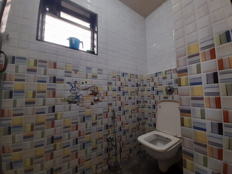 Bathroom, vrindavan-chs-goregaon 1 Bedroom 620 Sq.Ft. Apartment In Goregaon East Mumbai 8940191