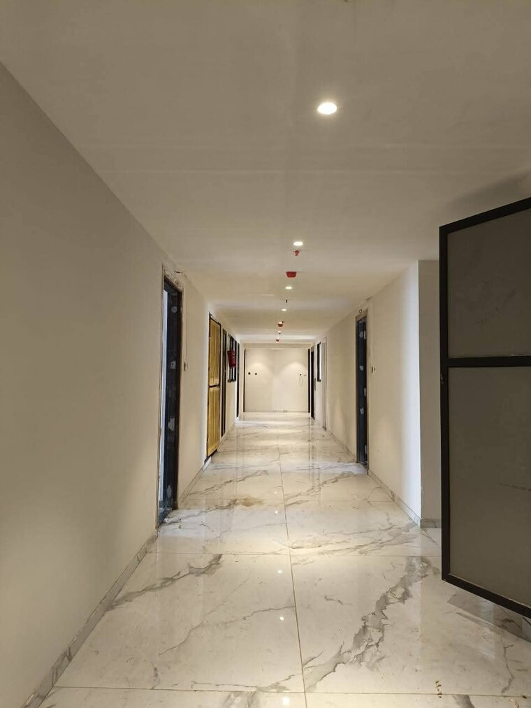 undefined, dev-leo-tower 2 Bedroom 670 Sq.Ft. Apartment In Oshiwara Mumbai 8940252