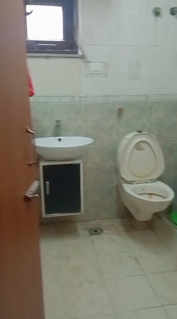 Bathroom in 2 BHK Apartment at Patparganj – for Rent
