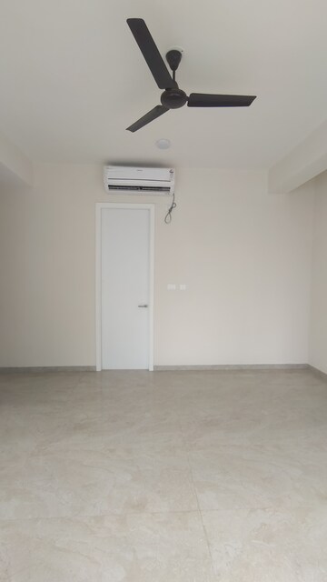 Room in 2 BHK Apartment at Tata Serein, Pokhran Road No Two – for Rent