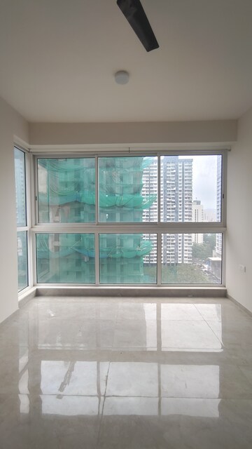 Room in 2 BHK Apartment at Tata Serein, Pokhran Road No Two – for Rent