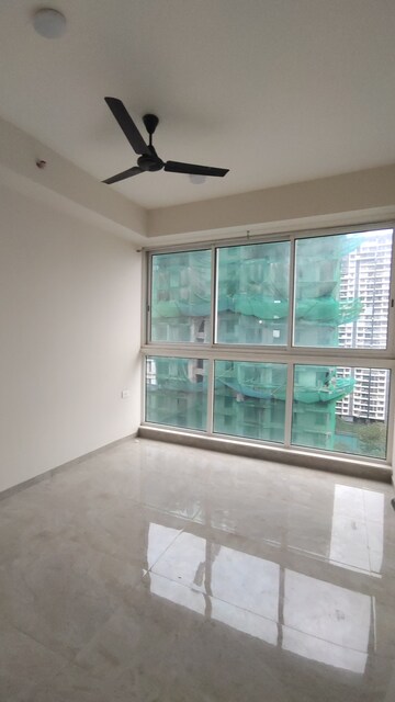 Room in 2 BHK Apartment at Tata Serein, Pokhran Road No Two – for Rent