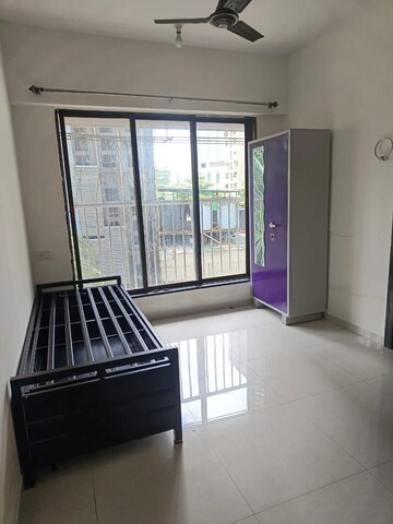 Room in  Pg at Goregaon East – for Rent