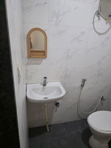 Bathroom in 1 BHK Builder Floor at Halasuru – for Rent