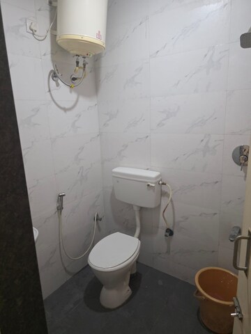 Bathroom in 1 BHK Builder Floor at Halasuru – for Rent