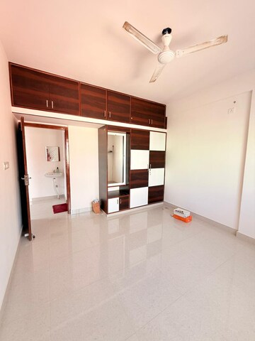 Room in 1 BHK Builder Floor at Indiranagar – for Rent