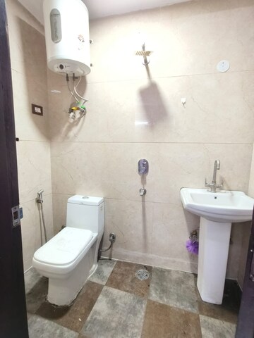 Bathroom in 1 BHK Builder Floor at Malviya Nagar – for Rent