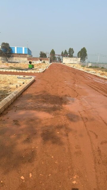  Plot For Sale in Dameera City Plots, Sector 121