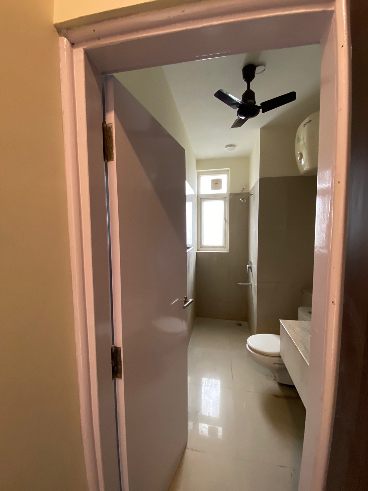 3.5 BHK + Servant Room,Study Room 1650 Sq.Ft. Apartment in Emaar Emerald Floors Premier