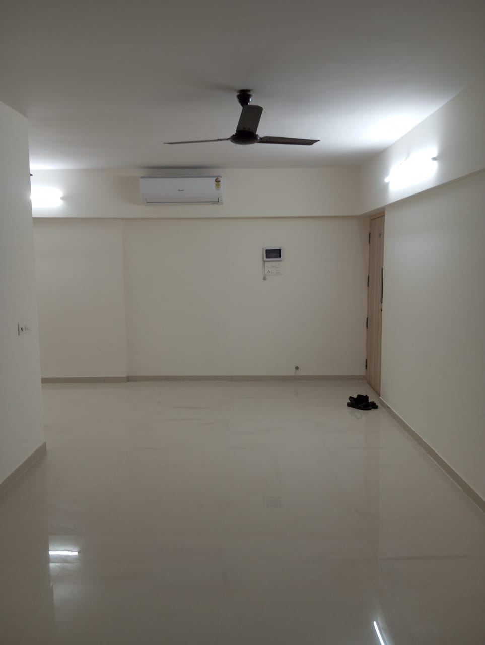 2 BHK + Pooja Room Apartment For Rent in Kanakia Spaces Sevens