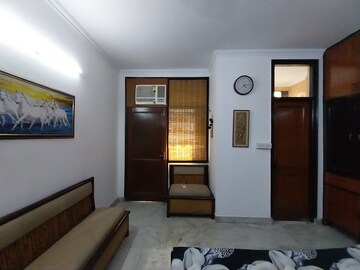 Living Room in 2 BHK Builder Floor at Lajpat Nagar I – for Rent
