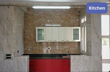 Furnished Amenities in 2 BHK Builder Floor at Malibu Shopping Arcade, Sector 47 – for Rent
