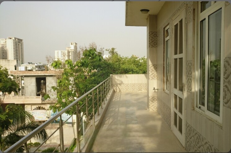 Balcony, malibu-shopping-arcade 2 Bedroom 1400 Sq.Ft. Builder Floor In Sector 47 Gurgaon 8940403