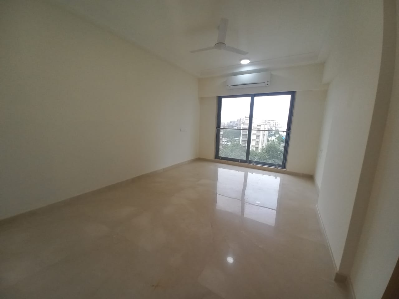 3 BHK Apartment For Rent in Ekta Trinity