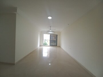 Room in 3 BHK Apartment at Ekta Trinity, Santacruz West – for Rent