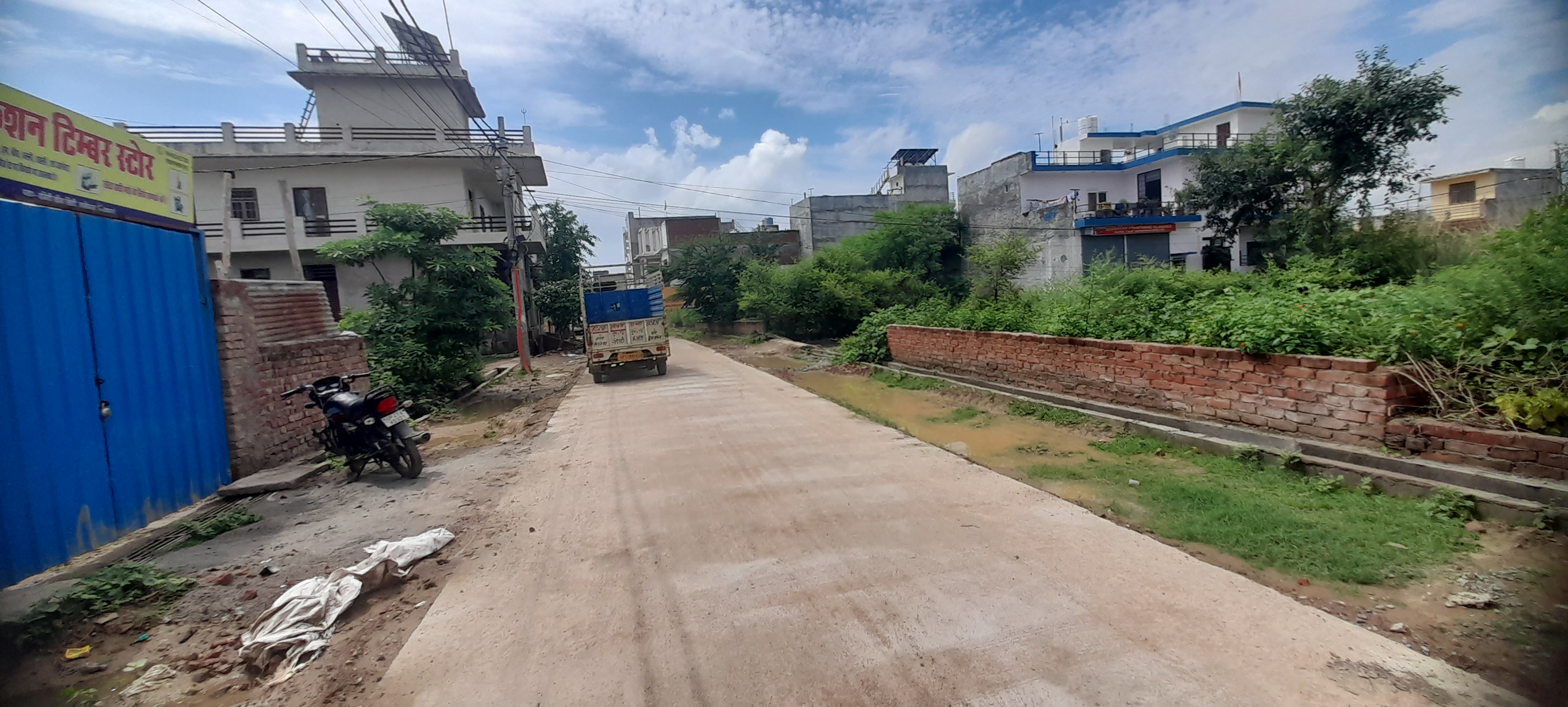 Plot For Sale in Neelendras Amity Greens