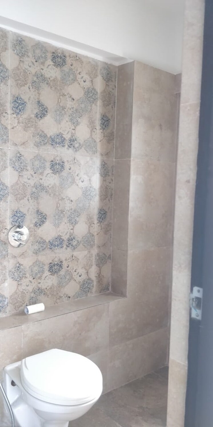 Bathroom, pardis-little-malabar-hill 2 Bedroom 884 Sq.Ft. Apartment In Chembur Mumbai 8940466