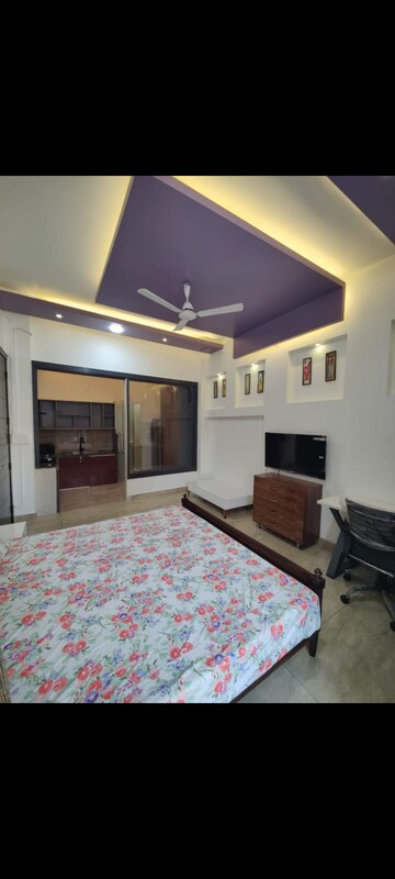 Bedroom in Studio Builder Floor at SS Hibiscus, Sector 50 – for Rent