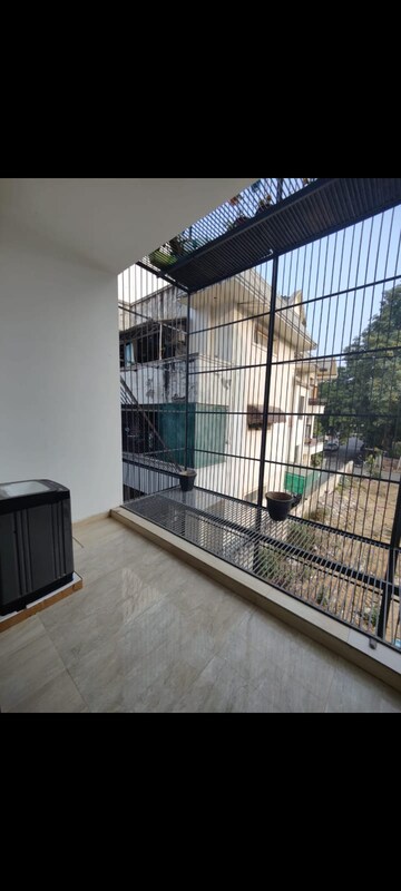 Balcony in Studio Builder Floor at SS Hibiscus, Sector 50 – for Rent