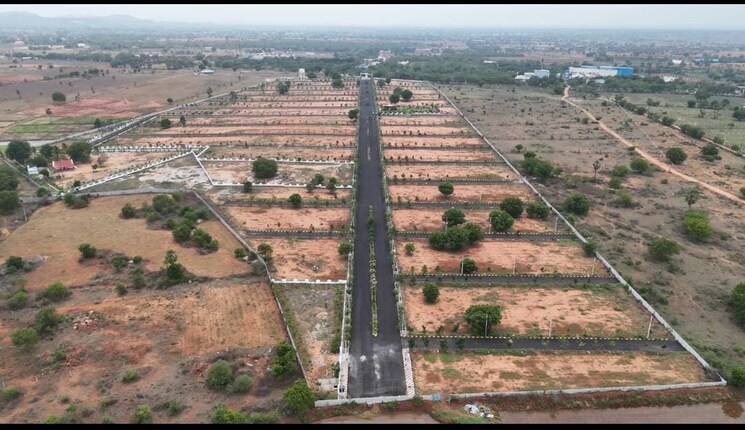 Garden, choutuppal  240 Sq.Yd. Plot In Choutuppal Hyderabad 8940513