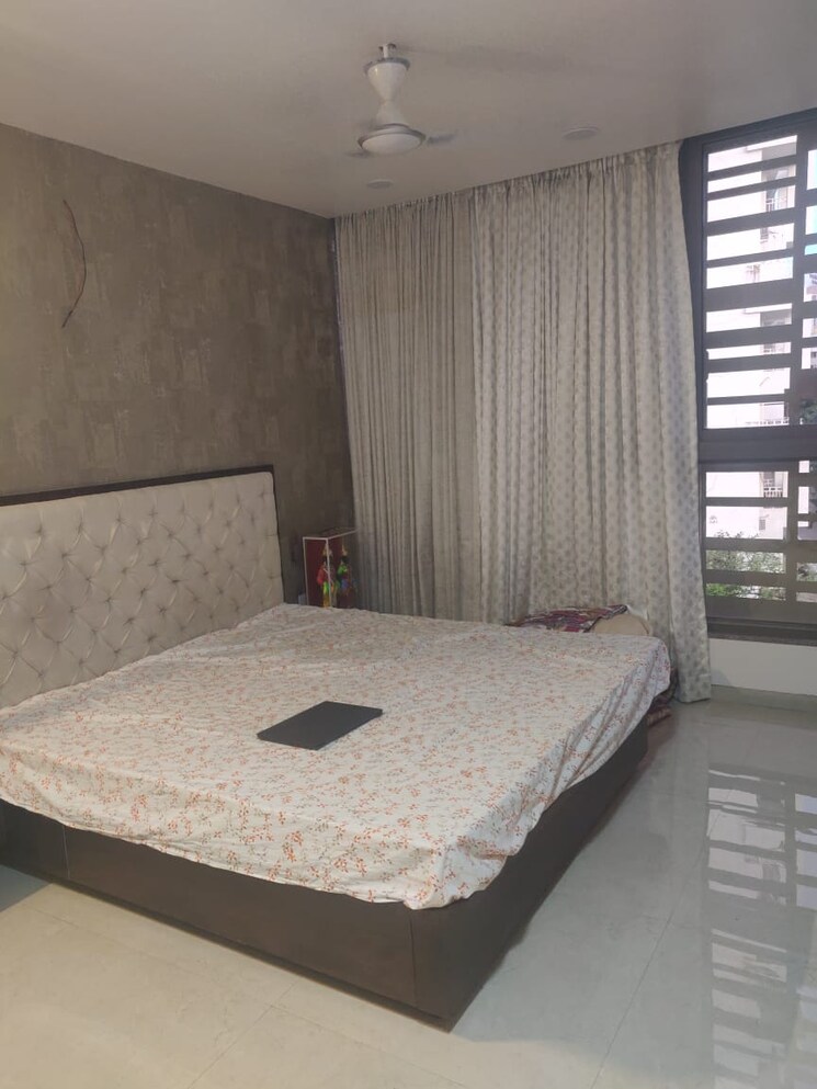 Bedroom, rohan-leher 3 Bedroom 1900 Sq.Ft. Penthouse In Baner Pune 8940491