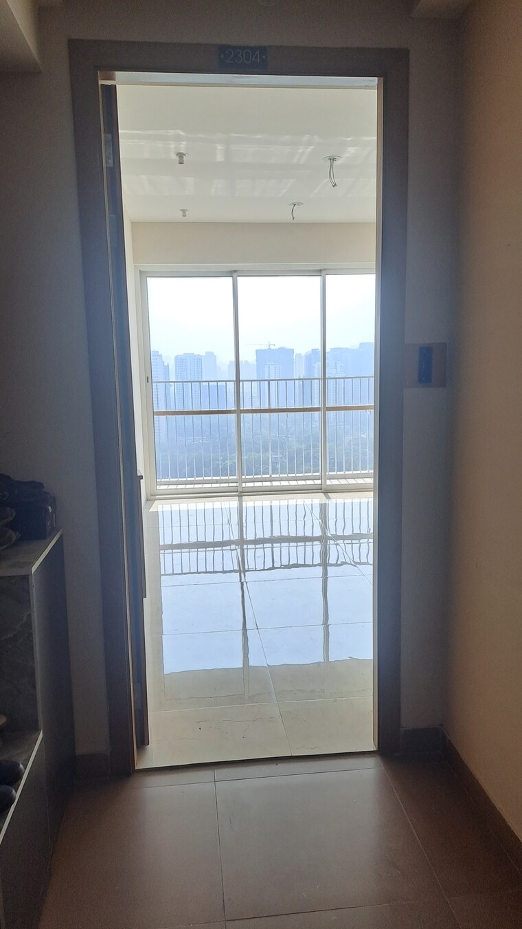 Room, tata-serein 2 Bedroom 688 Sq.Ft. Apartment In Pokhran Road No Two Thane 8940539