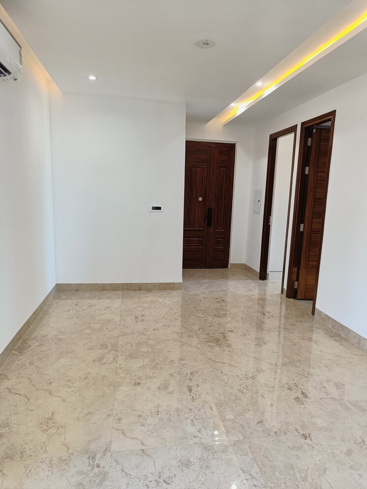 Room, trishla-city 3 Bedroom 1800 Sq.Ft. Apartment In Patiala Road Zirakpur 8940577