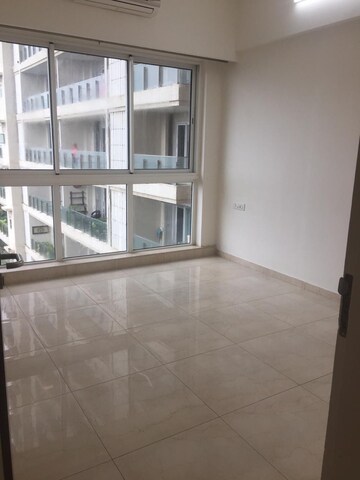 2 BHK Apartment For Rent in LnT Realty Crescent Bay, Parel