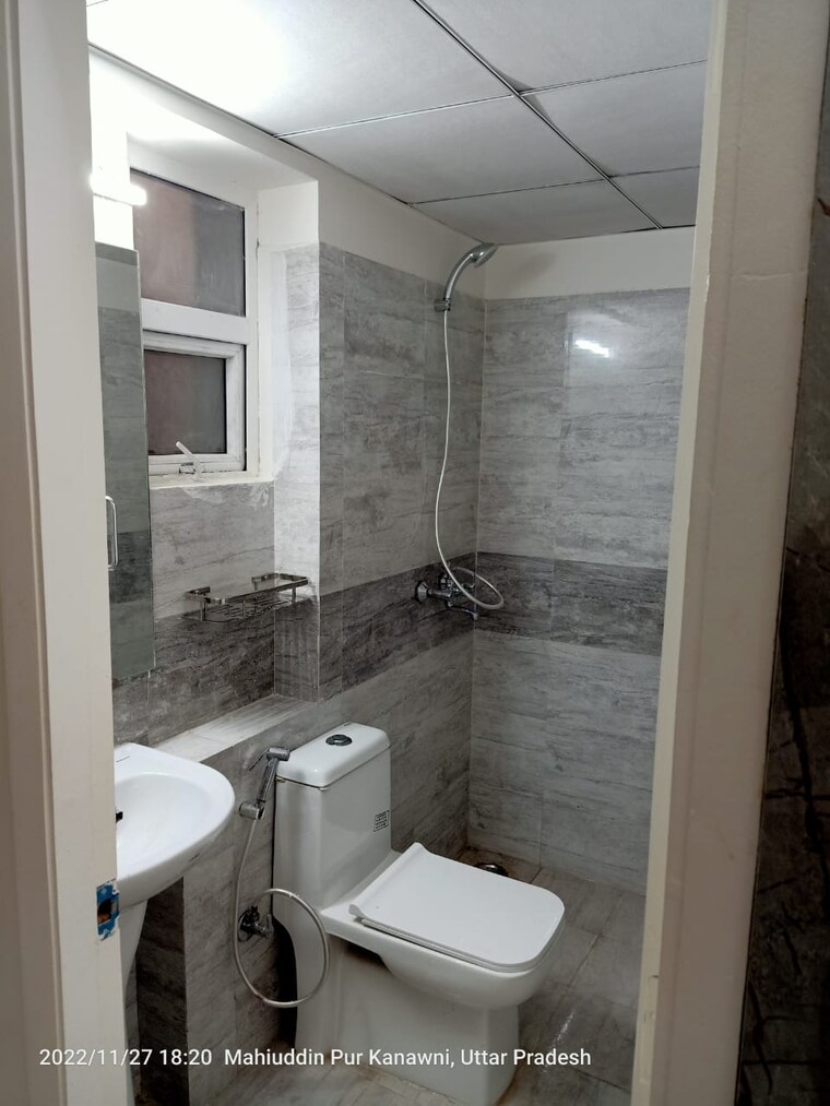 Bathroom, gaurs-siddhartham 2 Bedroom 945 Sq.Ft. Apartment In Siddharth Vihar Ghaziabad 8940601