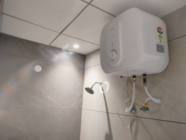 Bathroom, ghb-splande 3 Bedroom 1059 Sq.Ft. Apartment In Patiala Road Zirakpur 8940638