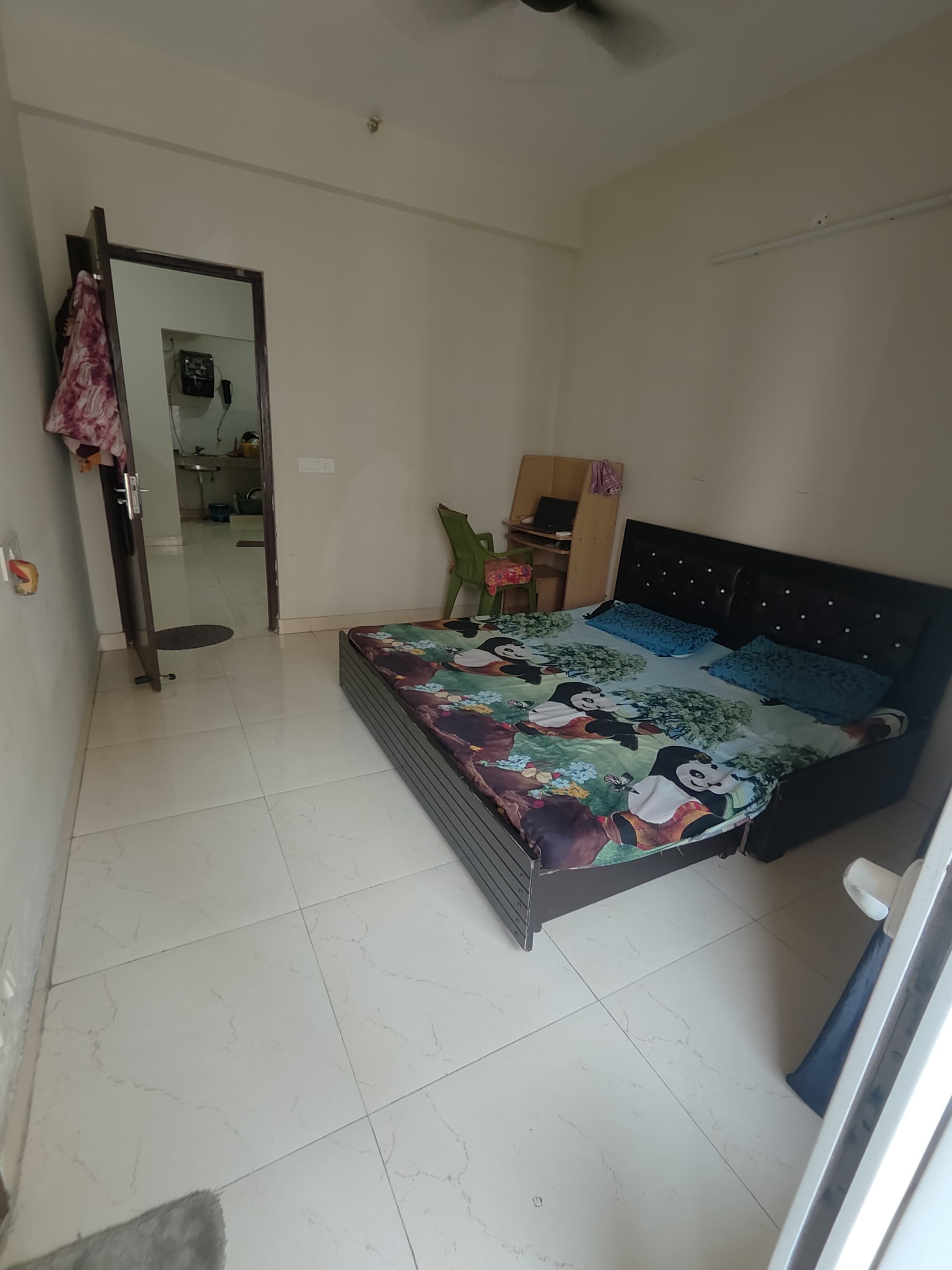 2 BHK Apartment For Sale in Paras Tierea