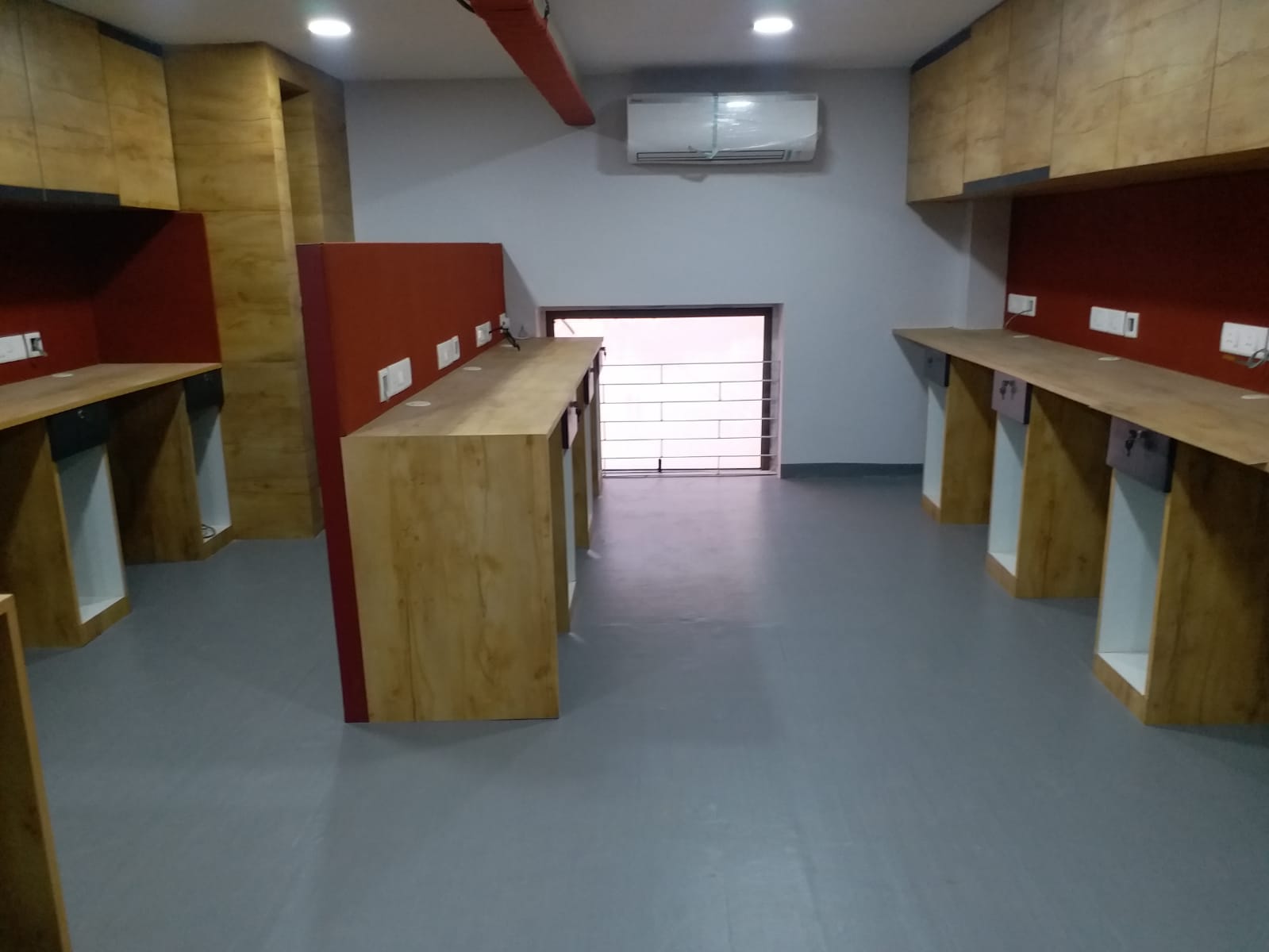 Office Space For Rent in Siddha Weston