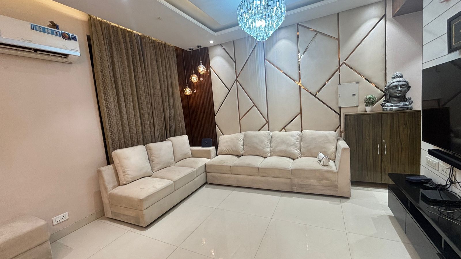 2 BHK + Pooja Room 1800 Sq.Ft. Apartment in Skyline Park