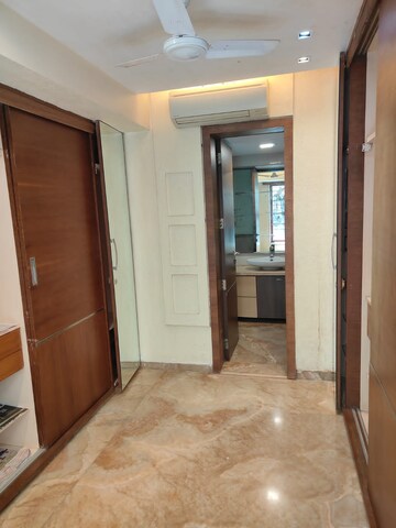 Room in 3 BHK Apartment at Puri Niketan, Chembur – for Rent