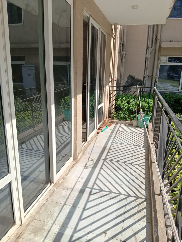 Balcony, signature-global-grand-iva 2 Bedroom 716 Sq.Ft. Apartment In Sector 103 Gurgaon 8940801
