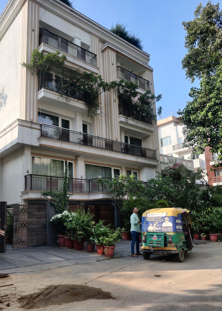 4 BHK + Servant Room Builder Floor For Rent in Shanti Niketan