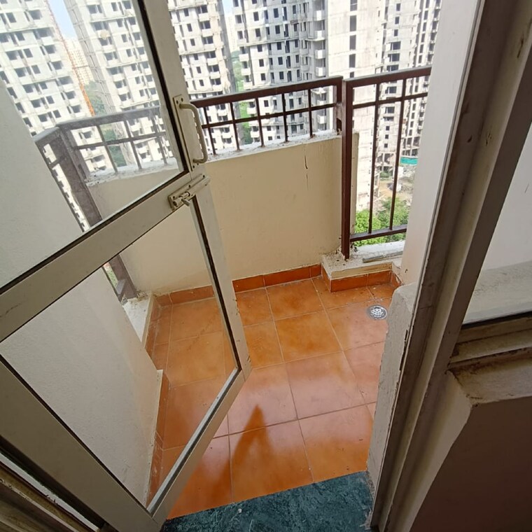 Balcony, jaypee-kensington-park-apartments 2 Bedroom 1050 Sq.Ft. Apartment In Sector 133 Noida 8940829