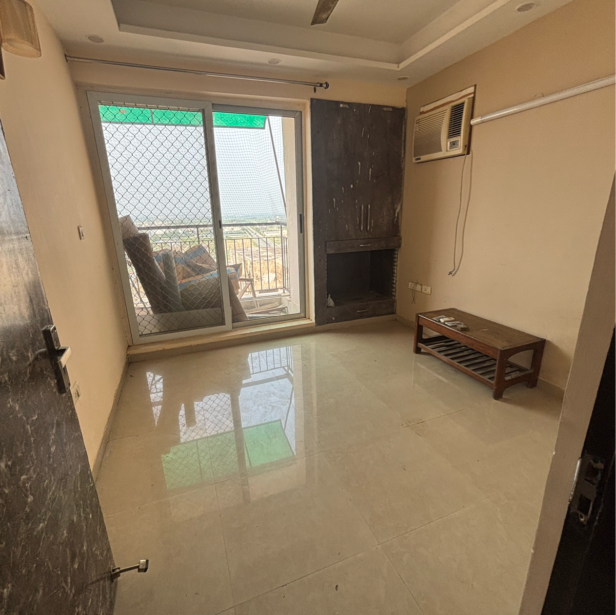 2 BHK Apartment For Rent in Aditya Luxuria Estate