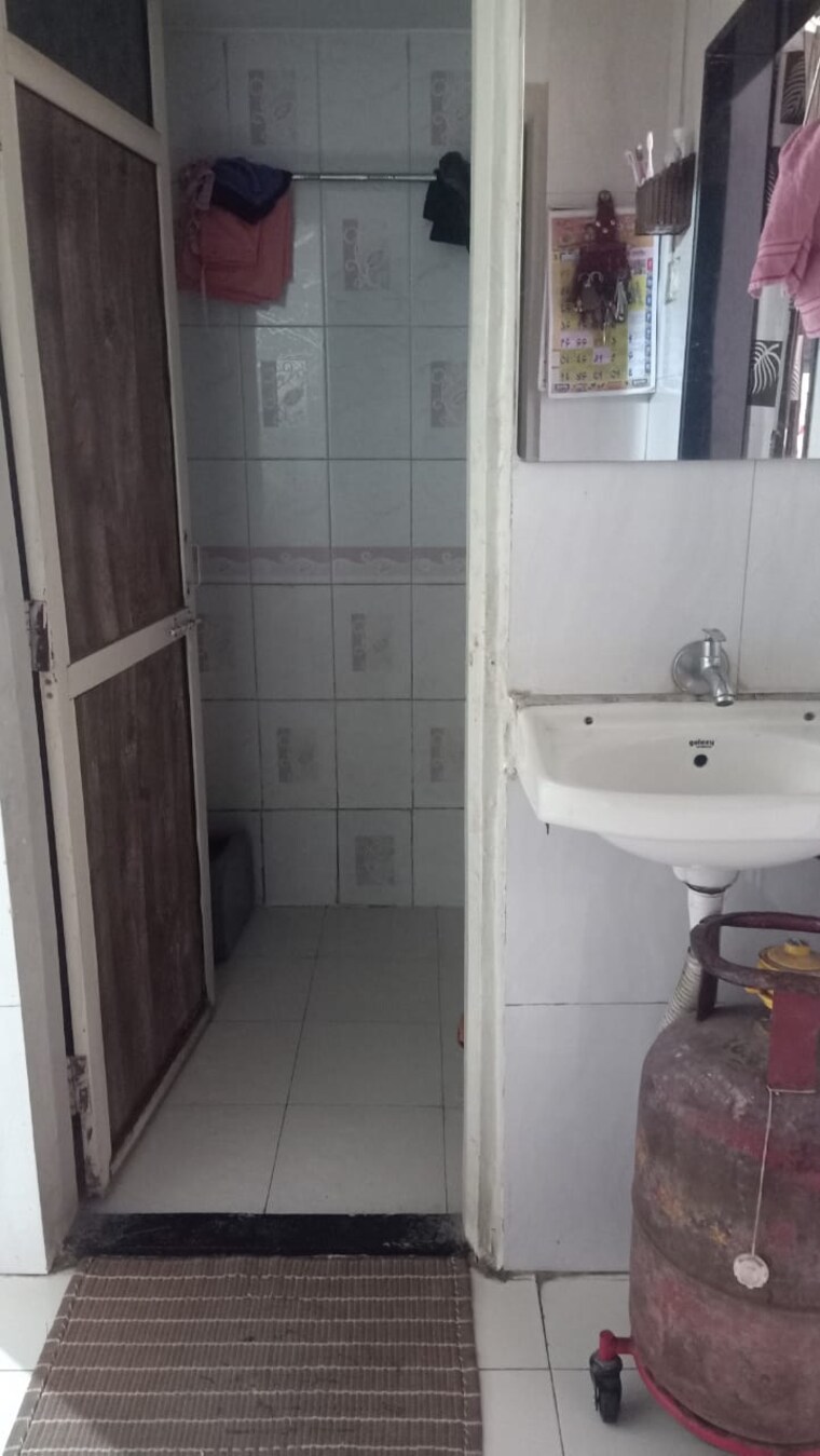 Bathroom, jail road 4 Bedroom 1400 Sq.Ft. Independent House In Jail Road Nashik 8941120